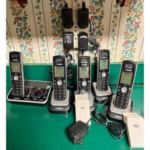 VTech DS6222-5 5.8 GHz Five Handsets Single Line Cordless Phone